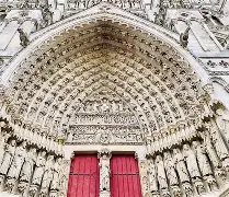 关于圣埃蒂安战平亚眠，保持不败势头的信息