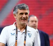 塞维利亚引进前锋，助力西甲争冠