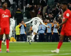 塞维利亚引进前锋，助力西甲争冠