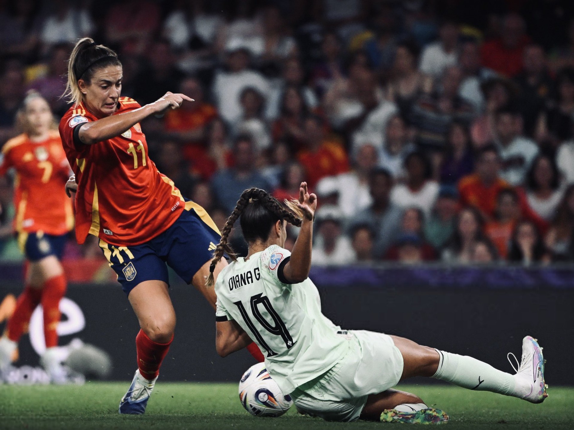 斯里兰卡队在女足比赛中有所突破(斯里兰卡队在女足比赛中有所突破的是谁)