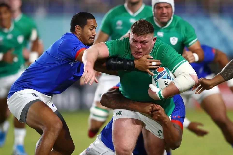 爱尔兰国家队取得关键胜利，爱尔兰球员斗志昂扬